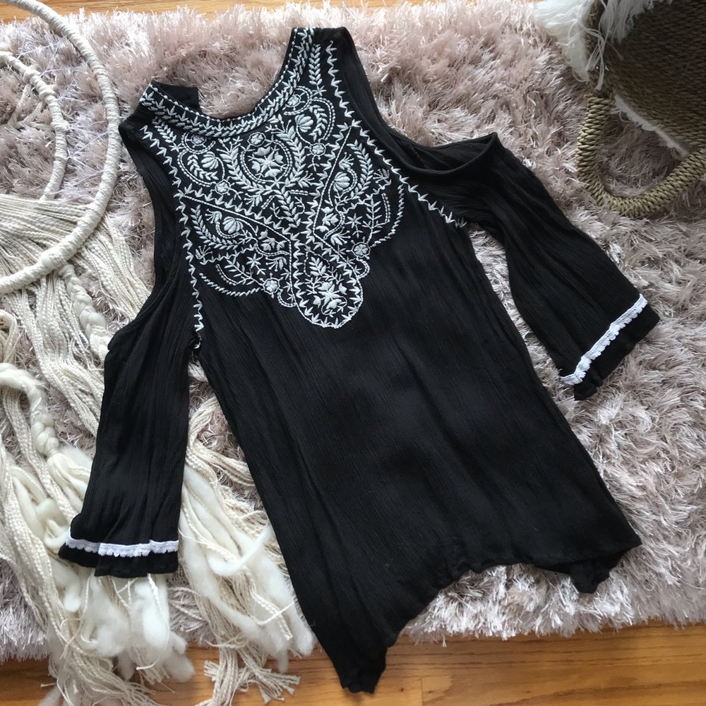 Black top 🖤